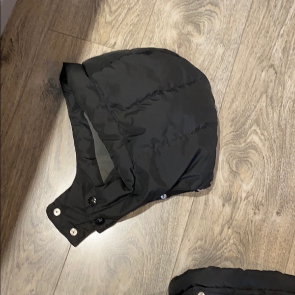 Gap boys medium down filled puffer jacket - Picture 6 of 6